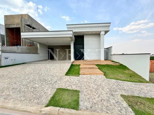 Casa à com 03 dormitórios, sendo uma suíte com closet no condomínio Engenho Velho em Nova Odessa. - SP