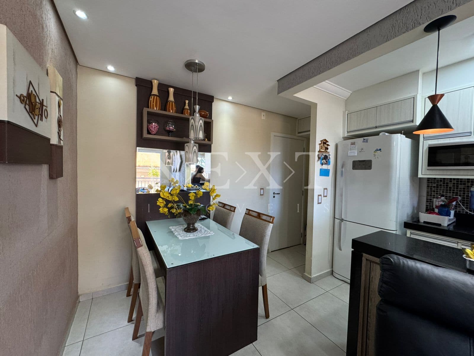 Apartamento térreo à venda com 2 dormitórios e varanda, no Cond. La Luna em Santa Bárbara d'Oeste - SP