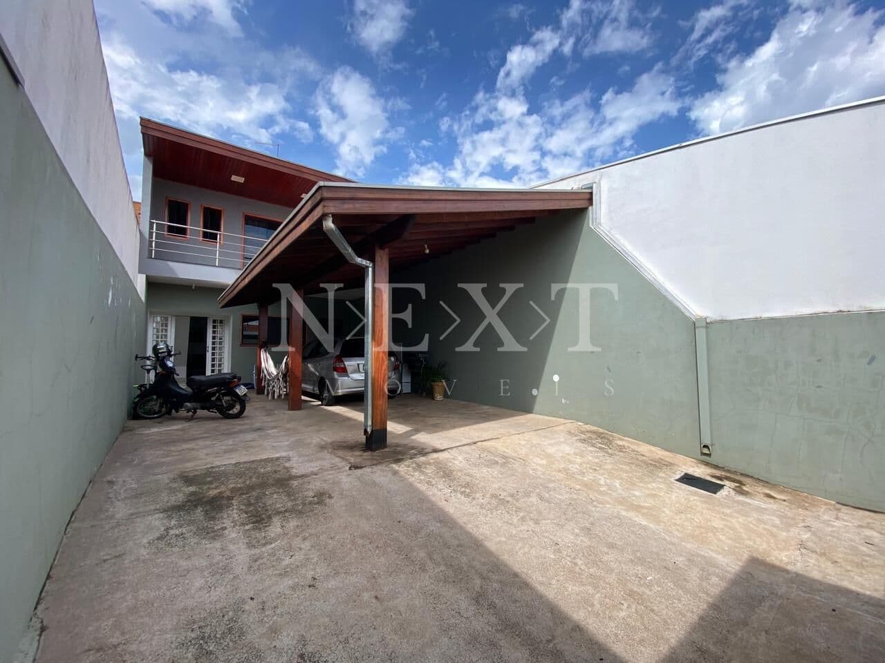 Casa à venda com 3 dormitórios, sendo 2 suítes no Nova Carioba em Americana - SP