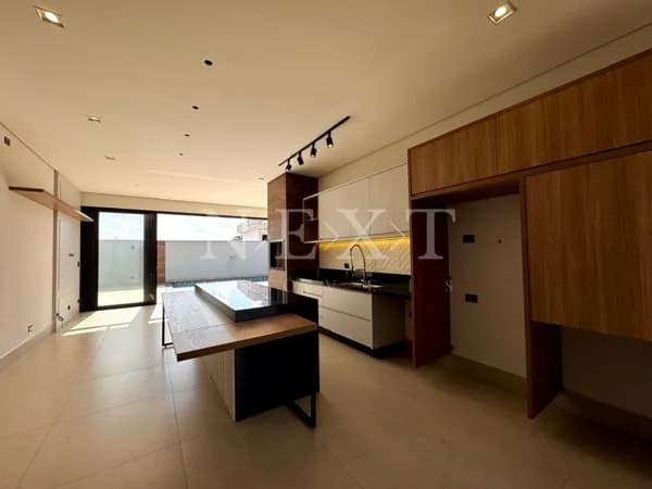 Casa à venda com 03 suítes no Condomínio Pau Brasil em Americana-SP