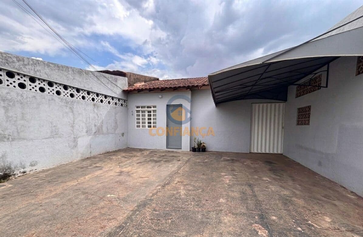 Casa com 3 quartos em condomínio