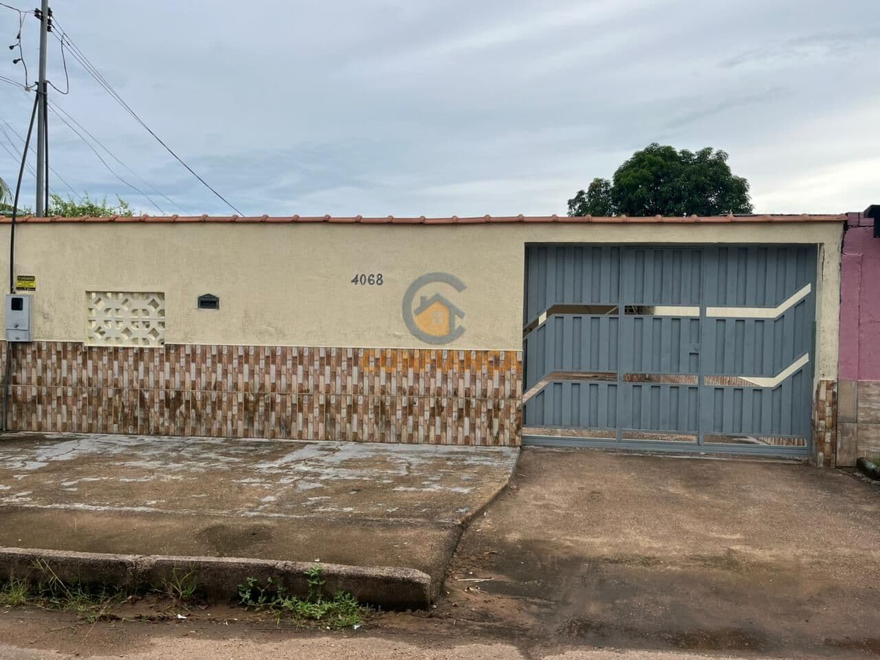 Casa Mobiliada com Energia Solar de 02 quartos no Bairro Nova Esperança