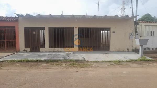 Casa em Porto Velho - Três Marias