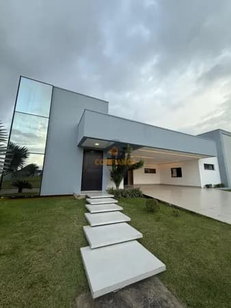 Casa no Alphaville com 03 Suítes - Apta a Financiamento