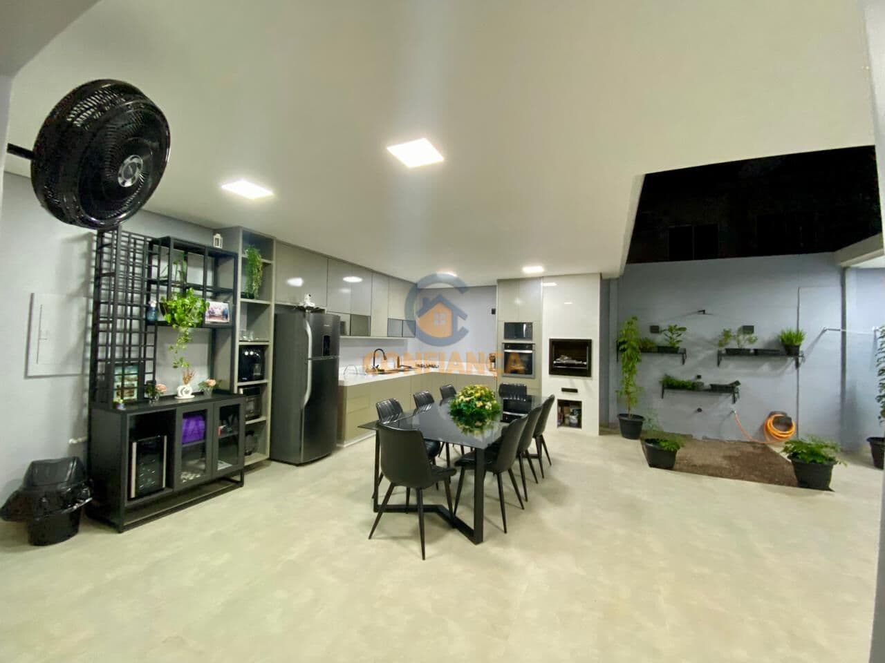 Apartamento térreo Mobiliado com 3 quartos sendo 2 suítes no Total Ville 1