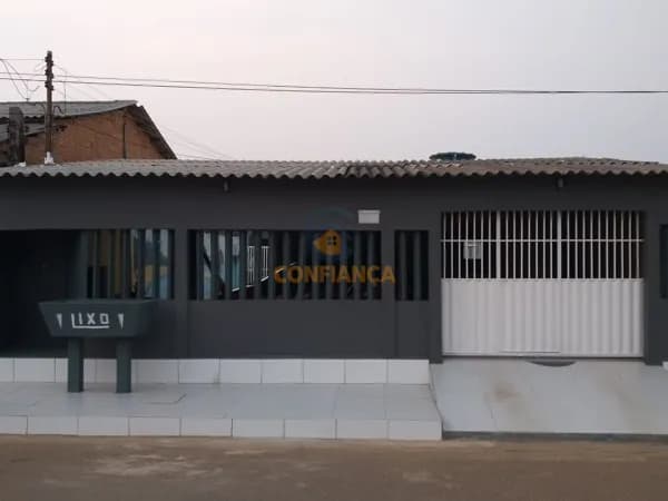 Casa com 3 quartos sendo 1 suíte na ZONA SUL - Apta Financiamento