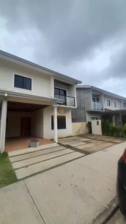 Sobrado - Oportunidade no Residencial Parintins – Com 4 Suítes em Construção