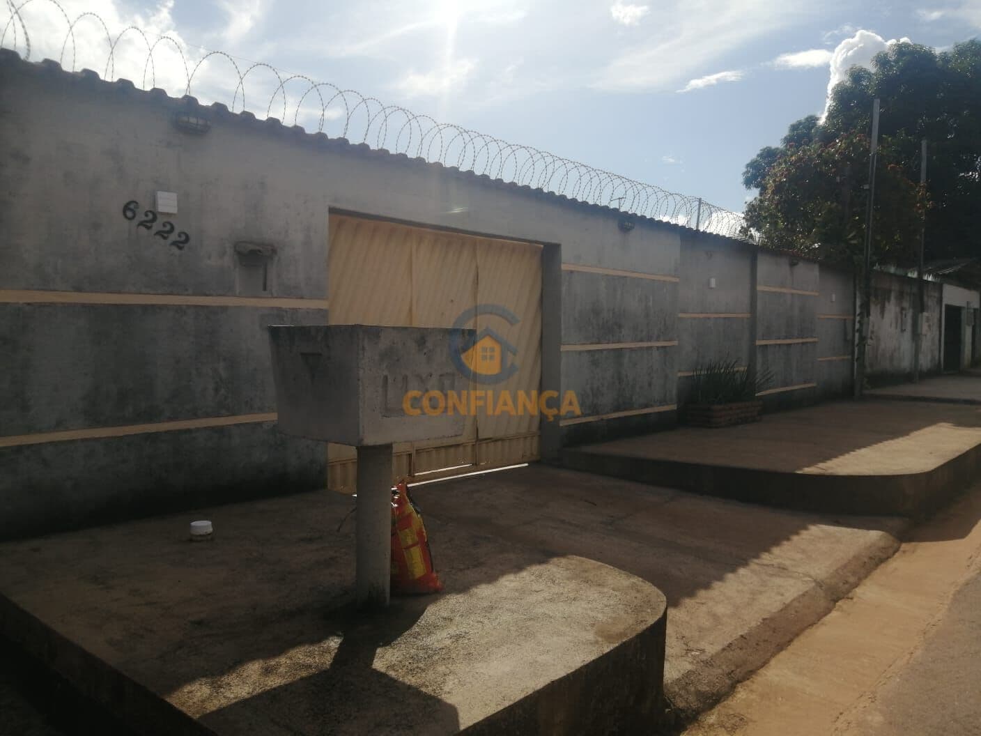 Casa na Zona Sul de 04 quartos - No bairro Cidade Nova - Apta a Financiamento