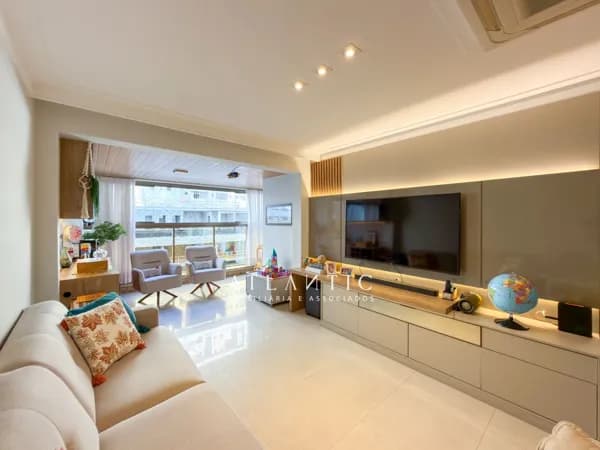 Apartamento Padrão 3 Quartos 2 suites 2vagas de garagem praia da costa vila velha ES