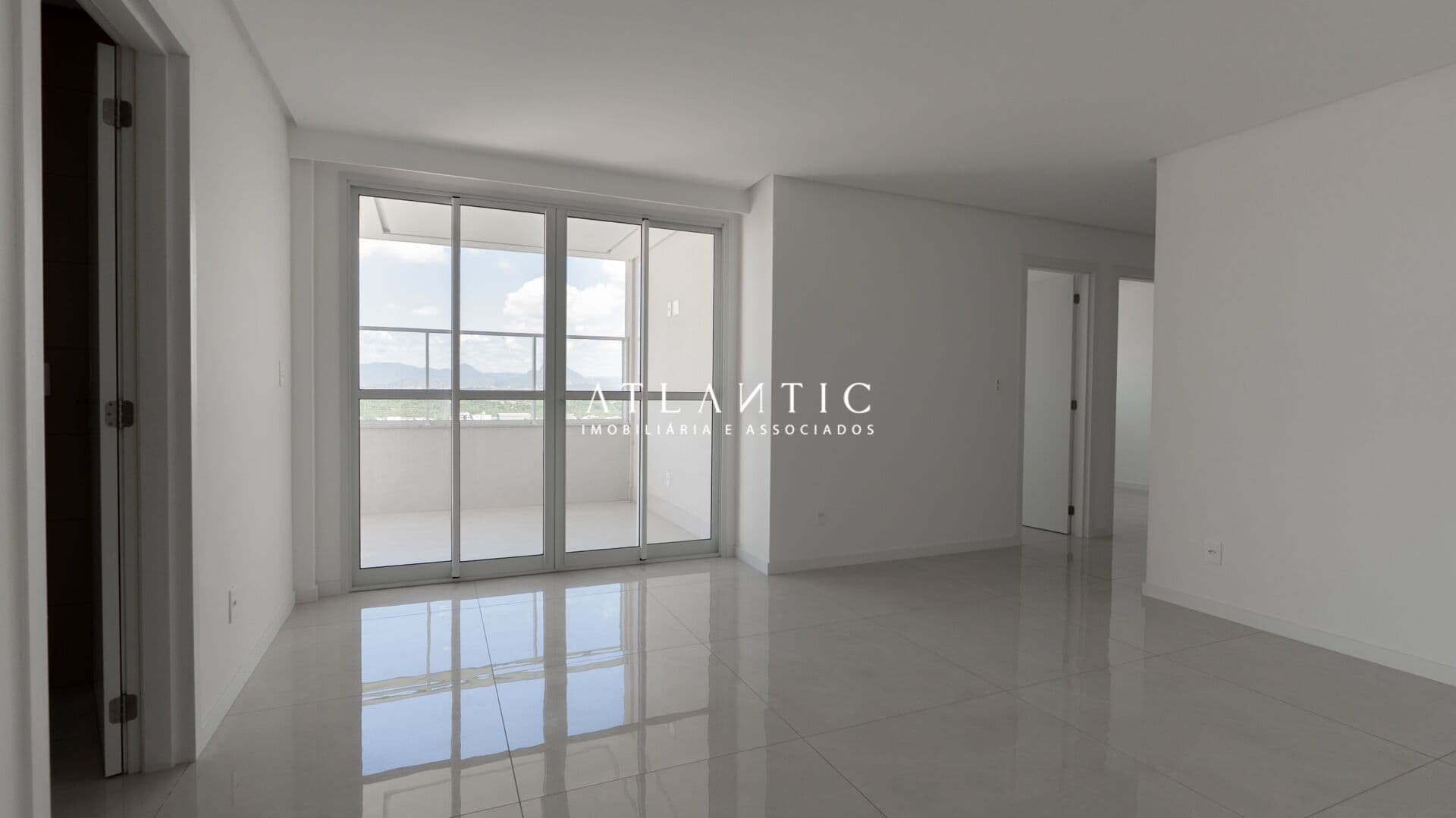 Cobertura Linear com 3 quartos sendo 1 suíte e 110,65 m² - Jockey de Itaparica - Vila Velha / ES
