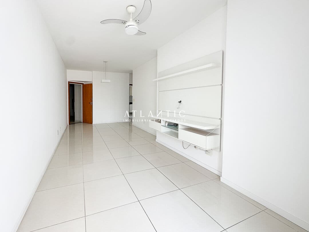 Apartamento no Edifício Porto Ercole com 2 quartos sendo 1 suíte - Praia da Costa - Vila Velha / ES
