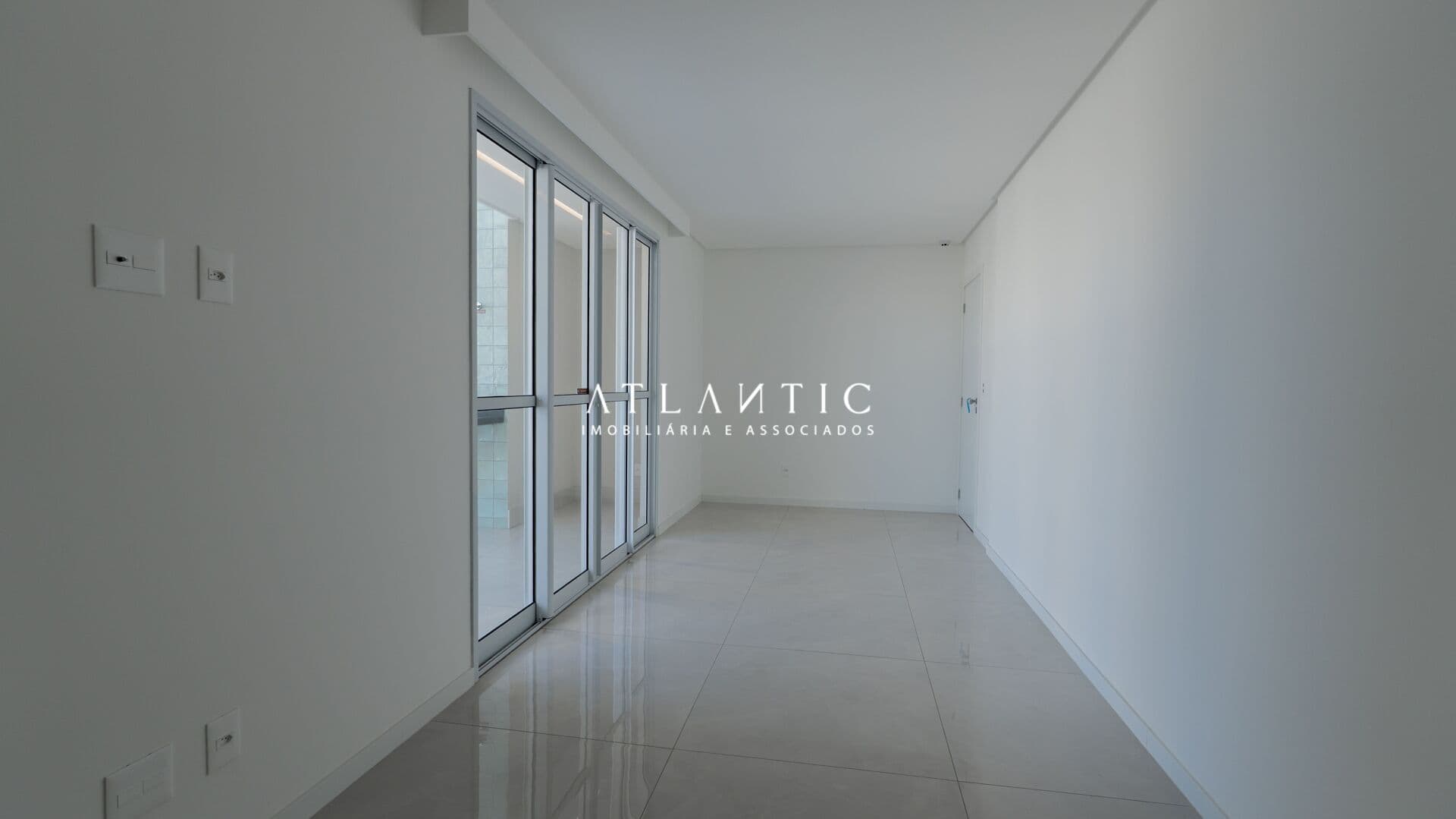 Cobertura Linear com 3 quartos sendo 1 suíte e 131 m² - Jockey de Itaparica - Vila Velha / ES