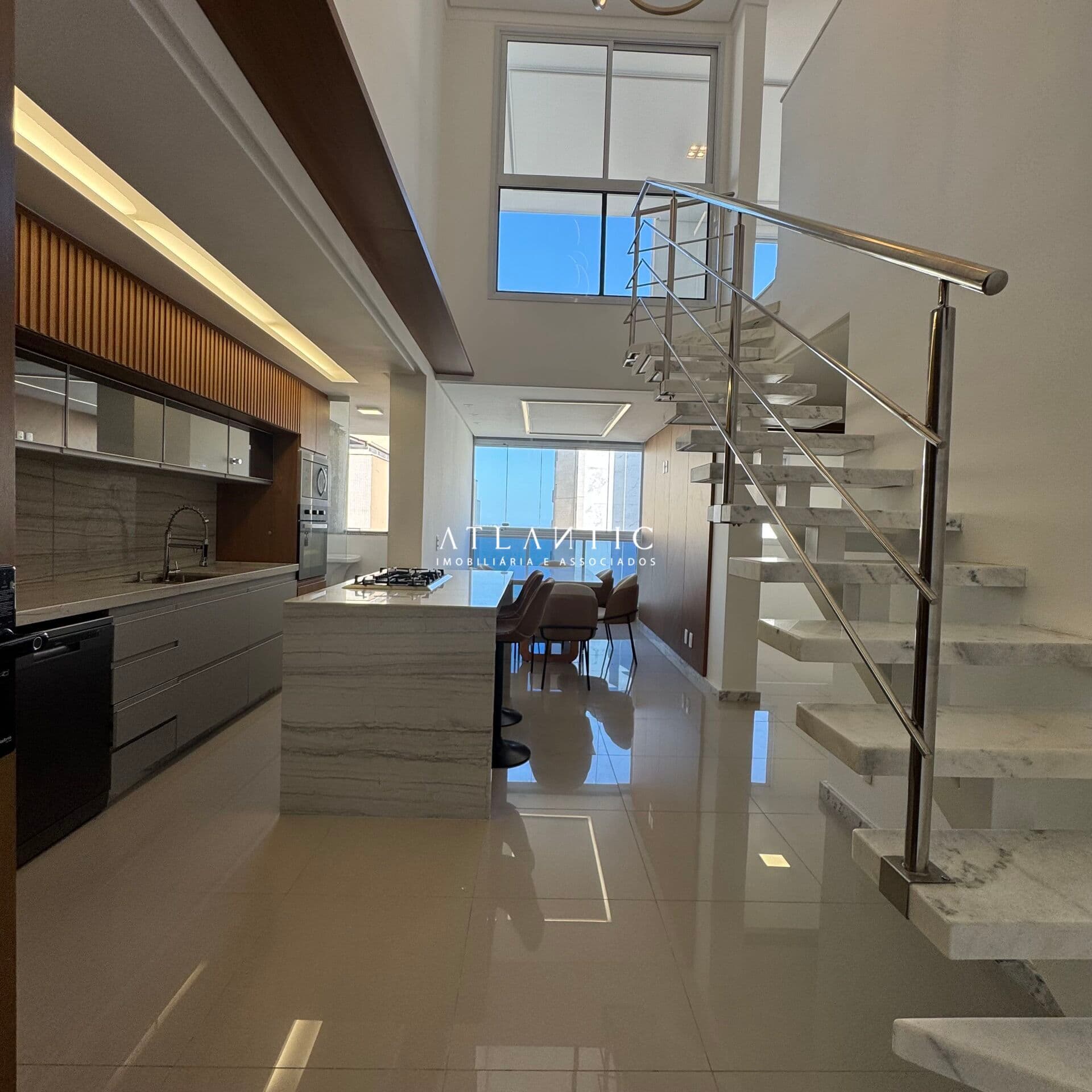 Apartamento Cobertura Duplex na Praia de Itaparica em Vila Velha, ES