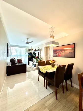 Apartamento 02 quartos a uma quadra do mar em Praia de Itapuã , Vila Velha/ES