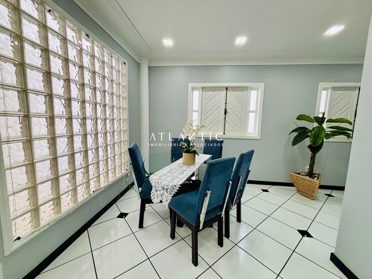 Casa com 8 quartos e 380 m² - Novo México - Vila Velha / ES