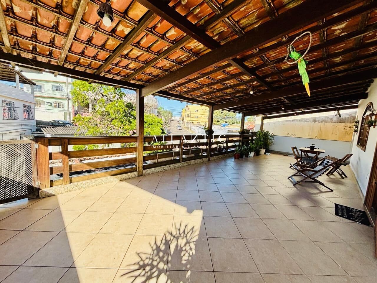 Casa Ampla 1° Andar - 3 quartos