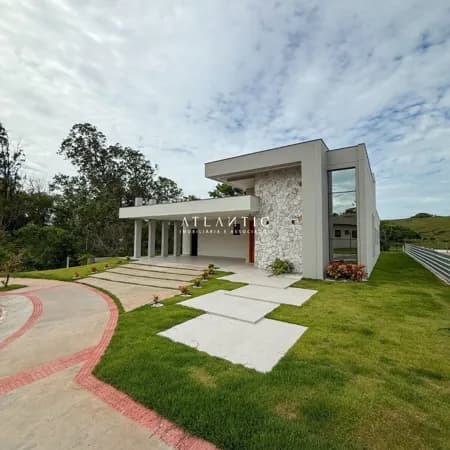 Casa Linear no Condomínio Riviera Park com 3 suítes e 242 m² - Santa Paula I - Vila Velha / ES