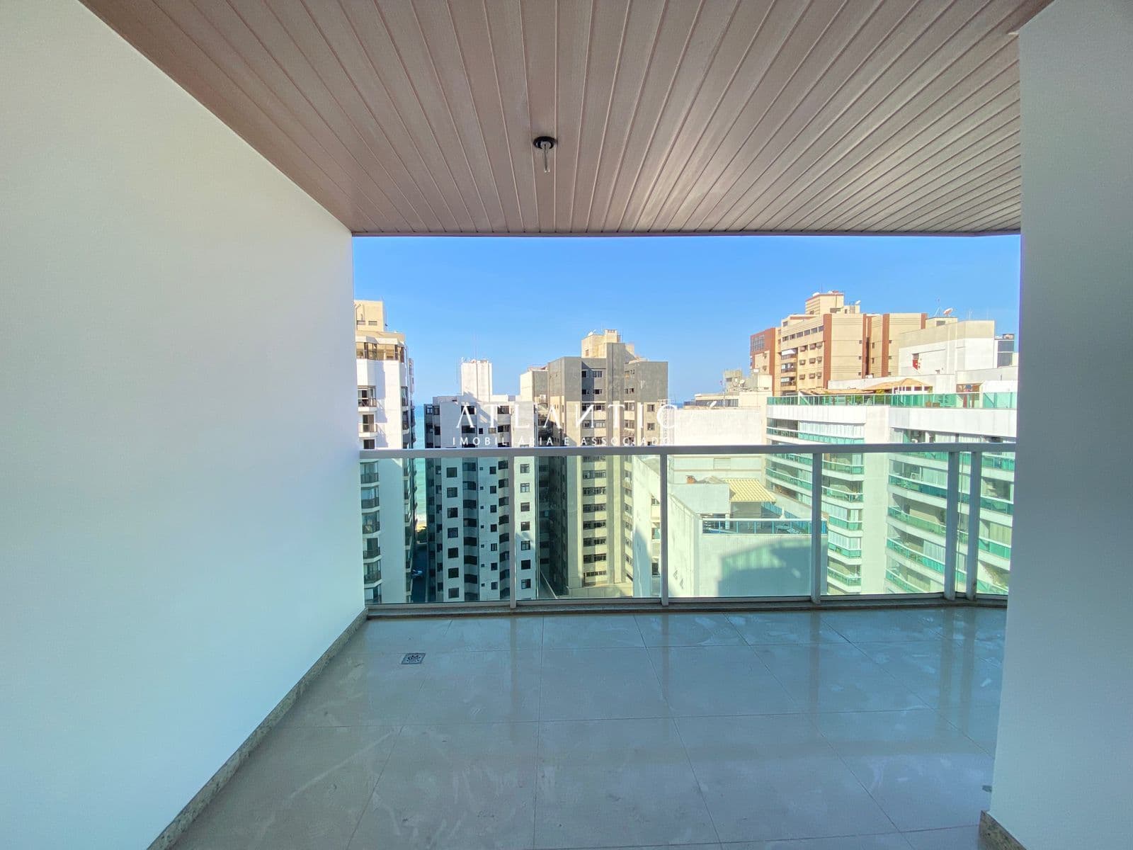 Apartamento em Vila Velha - Praia de Itapoã