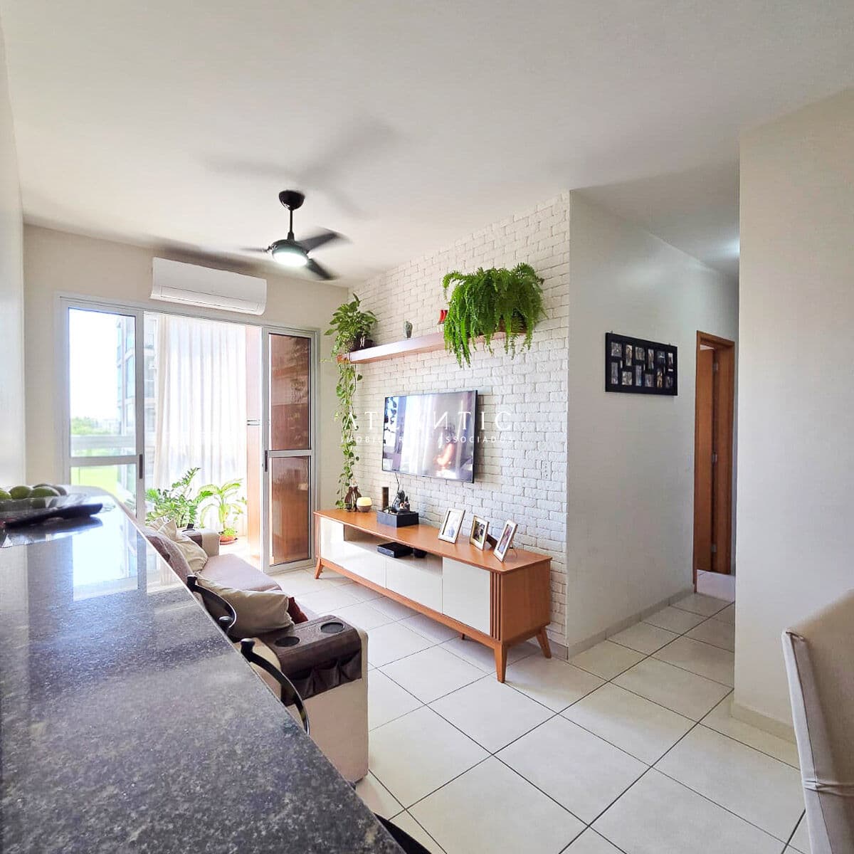 Apartamento no Condomínio Mar Egeu com 3 quartos sendo 1 suíte e 75 m² - Praia das Gaivotas - Vila Velha / ES
