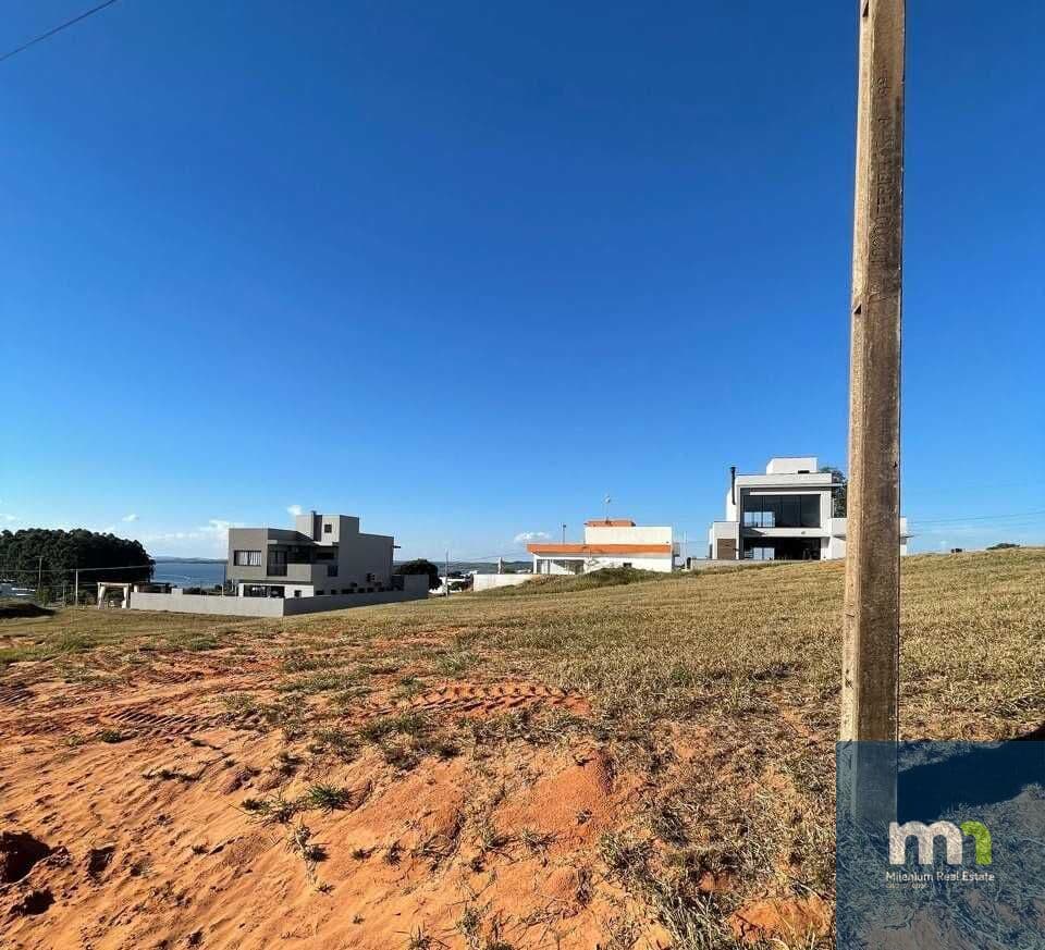Terreno com Vista pra Represa no Setor Marina da Riviera de Santa Cristina XIII