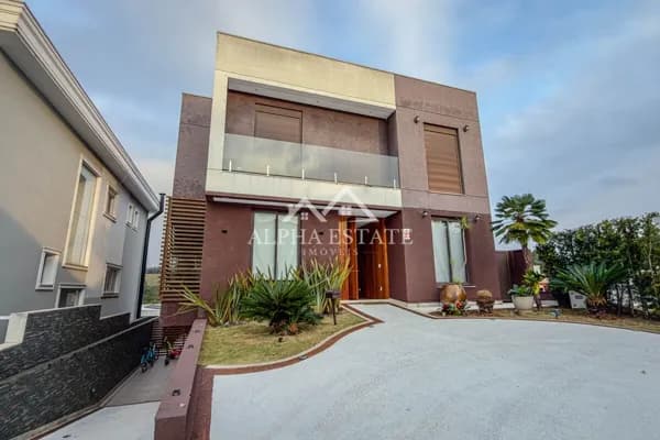 Casa Alto Padrão de Condomínio em Alphaville