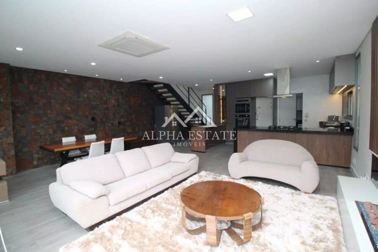 Casa em Condomínio no Tamboré