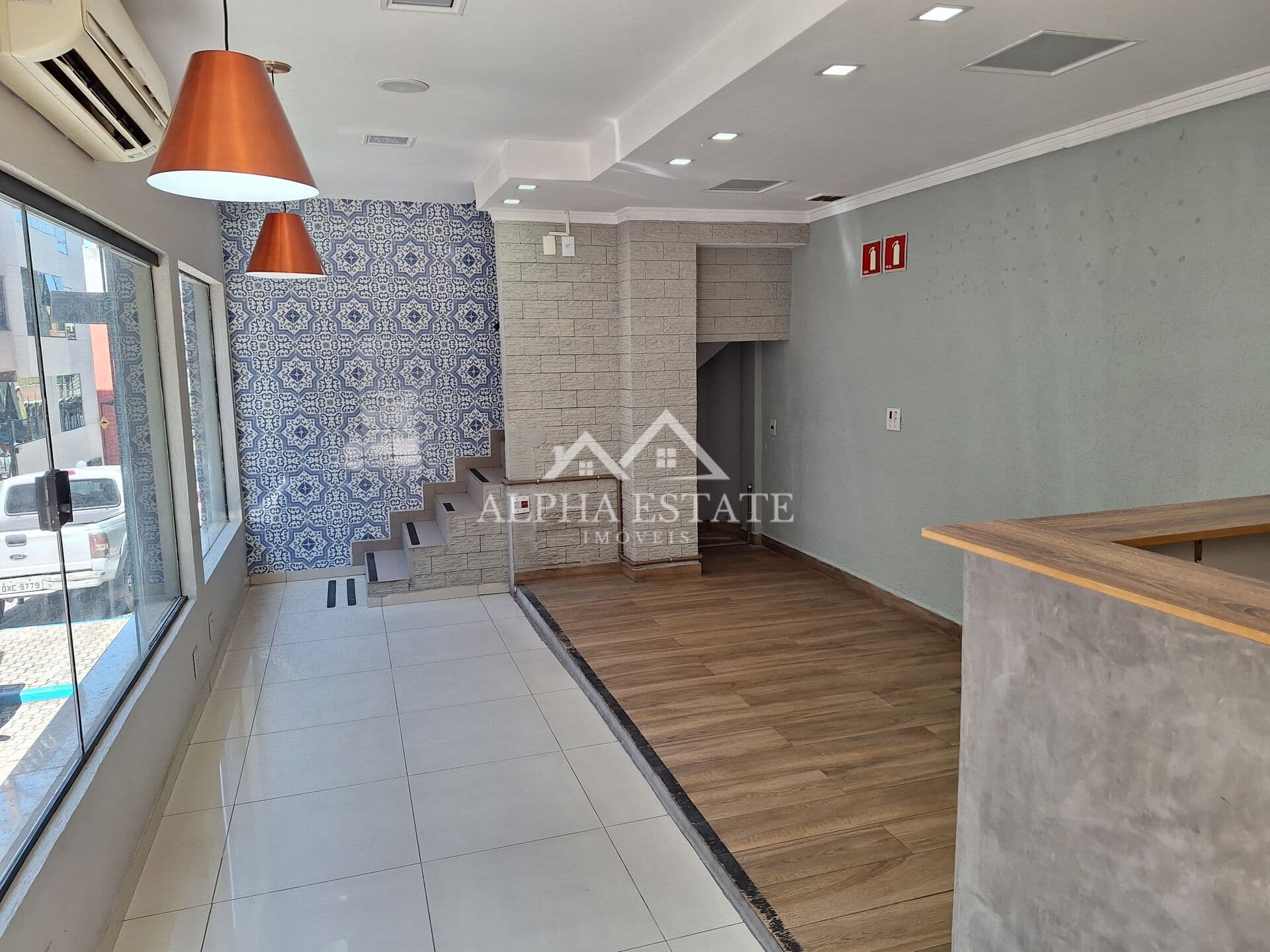 Prédio Comercial no Centro Comercial Alphaville