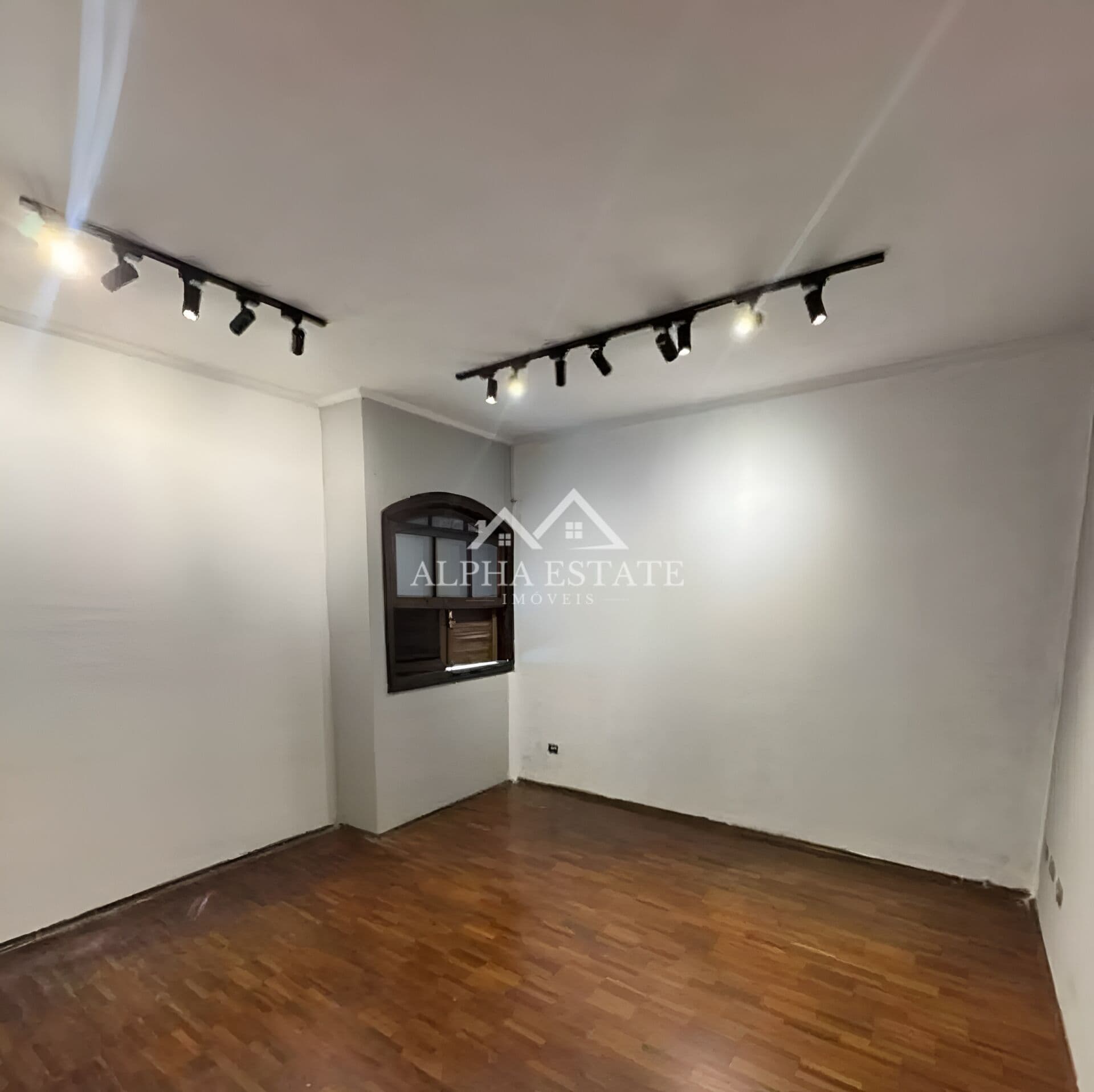 Ponto Comercial - Atrás do Ganha Tempo Barueri