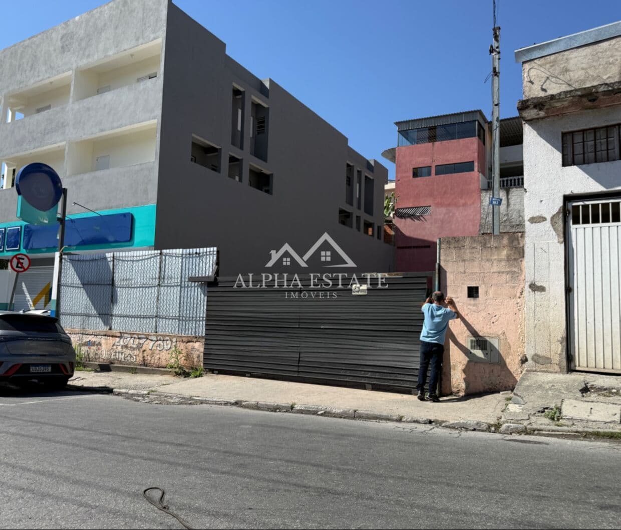 Terreno na avenida principal de Jandira/SP