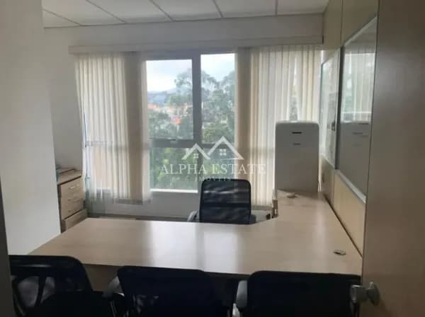 Sala Comercial Alpha Square Offices