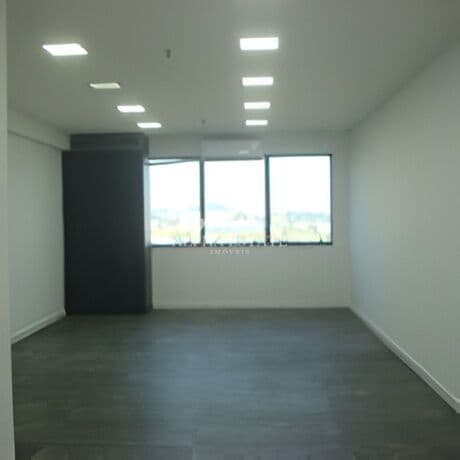 Sala Andar Comercial no Edifício Shopping Service