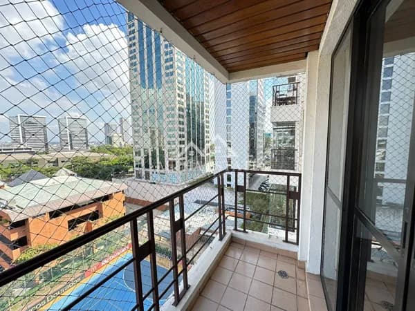 Apartamento em Alphaville