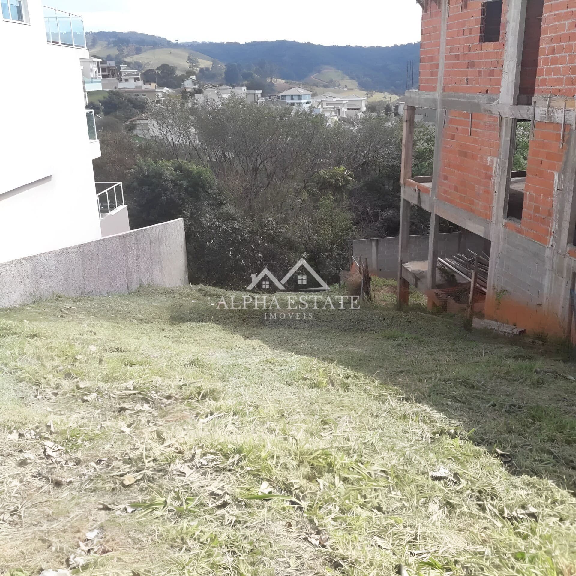 Terreno no Condomínio New Ville