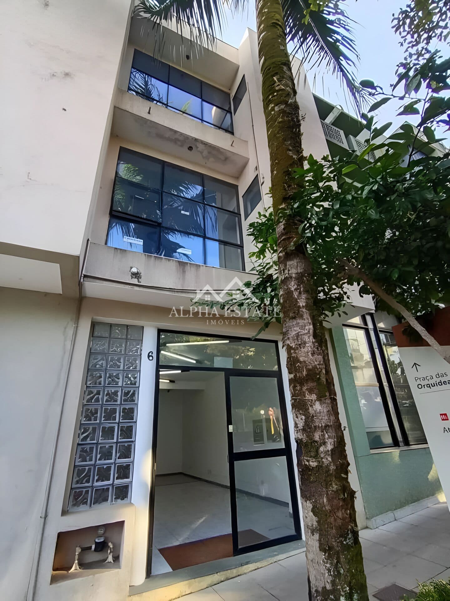 Prédio Comercial em Alphaville