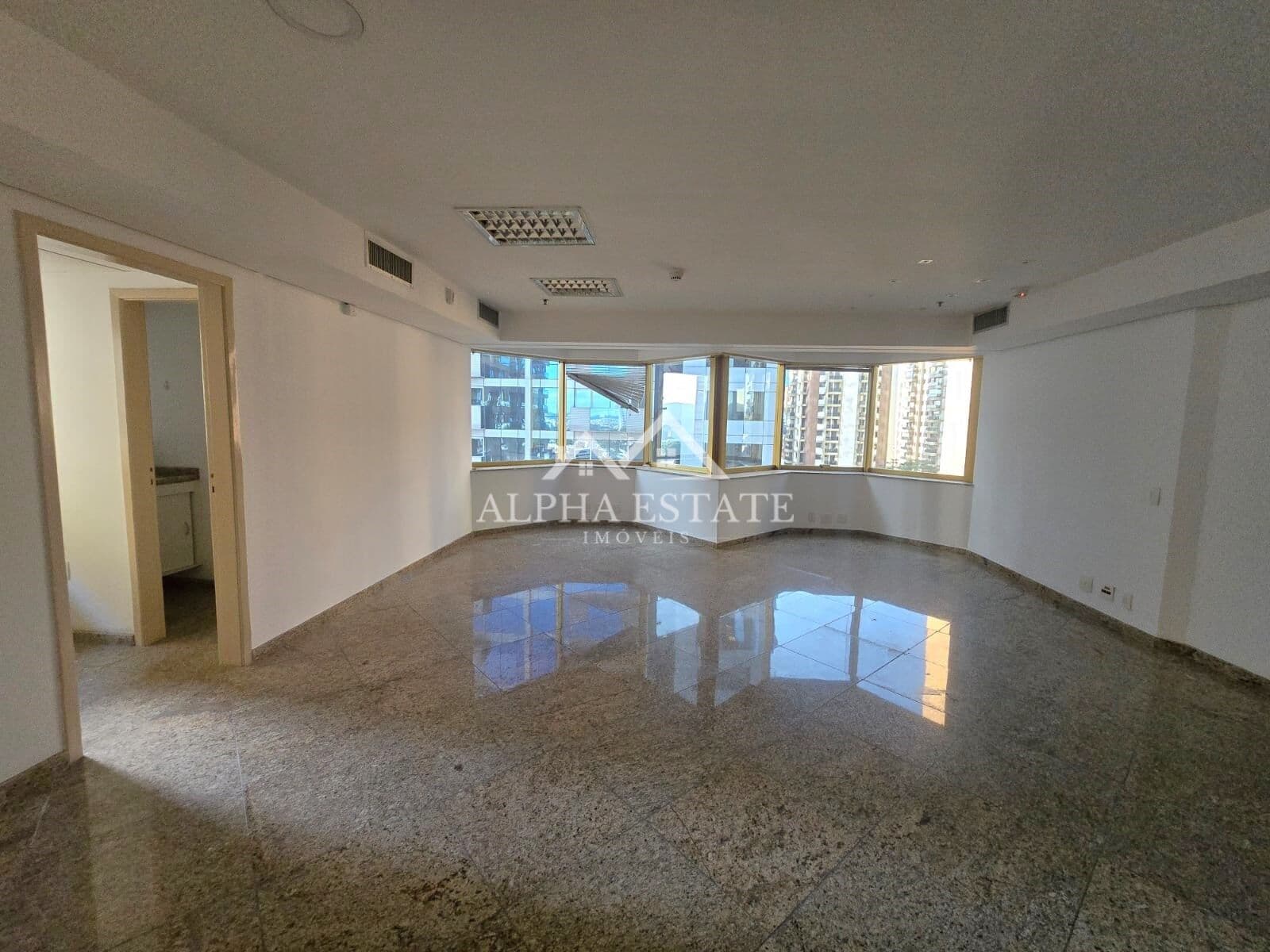 Sala Comercial Guinzza