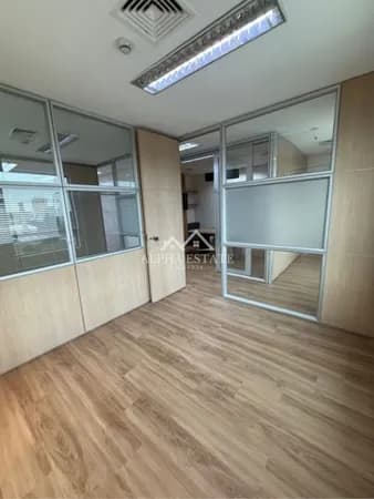 Sala em Prédio Comercial Alphaville