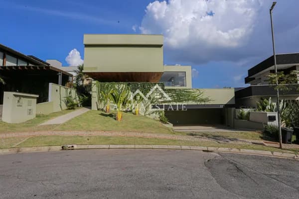 Casa em Santana de Parnaíba - Tamboré