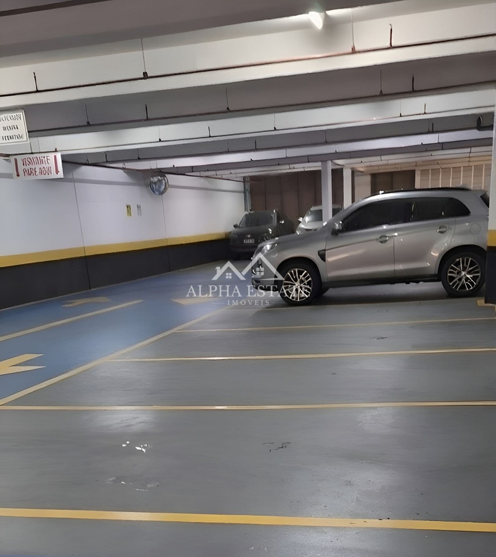 Garagem interna Ed Guinzza Trade Center (Comercial)