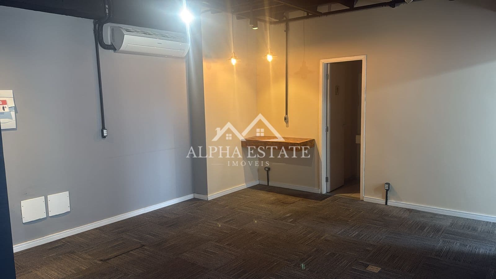 Sala Andar Comercial no Edifício Montreal Plaza
