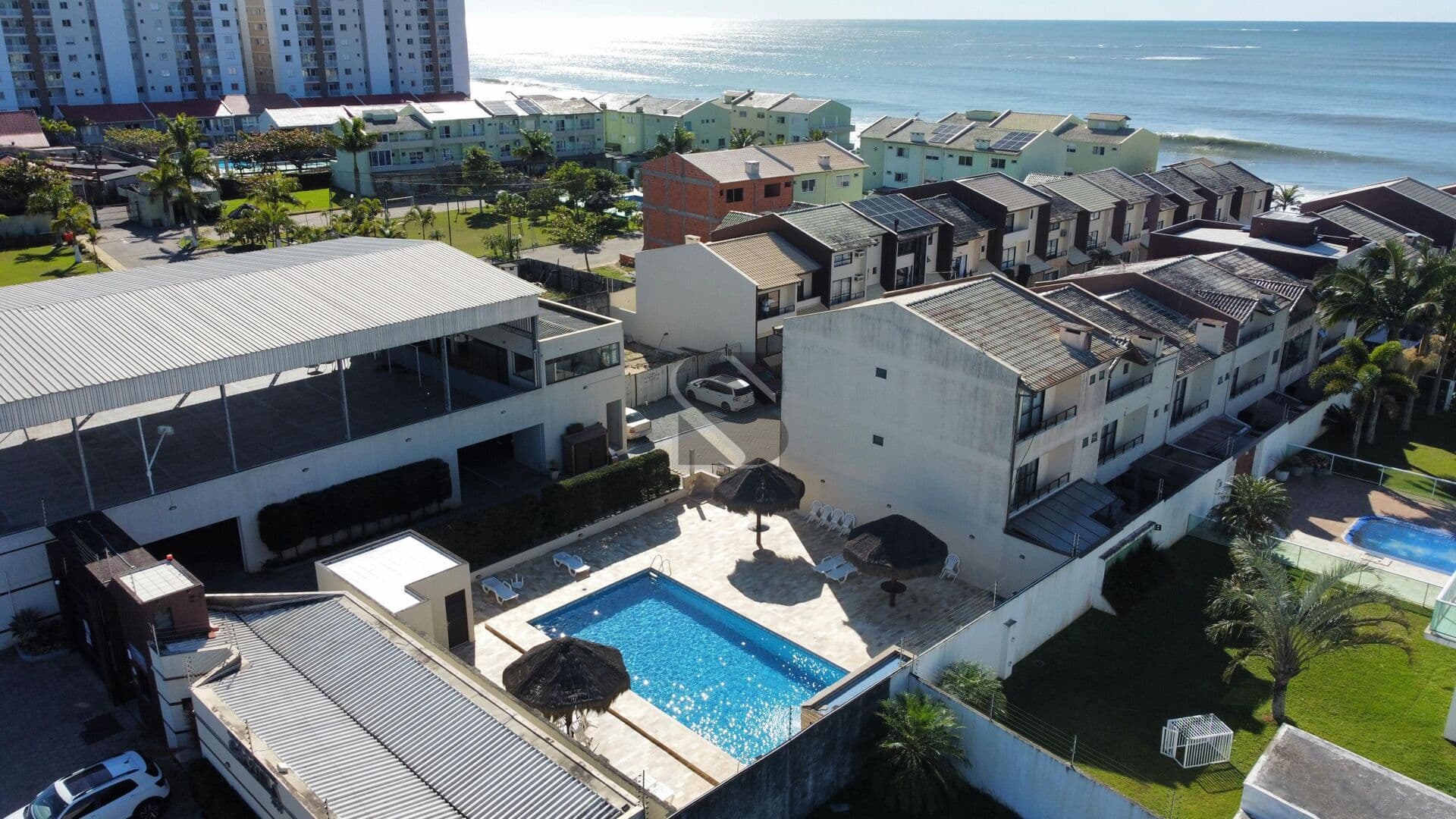 Sobrado Alto Padrão em Condomínio Frente Mar – Itajuba, Praia do Sol