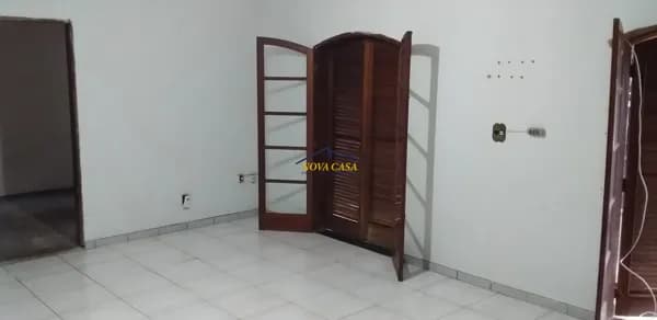 Sobrado no Jardim Montezuma