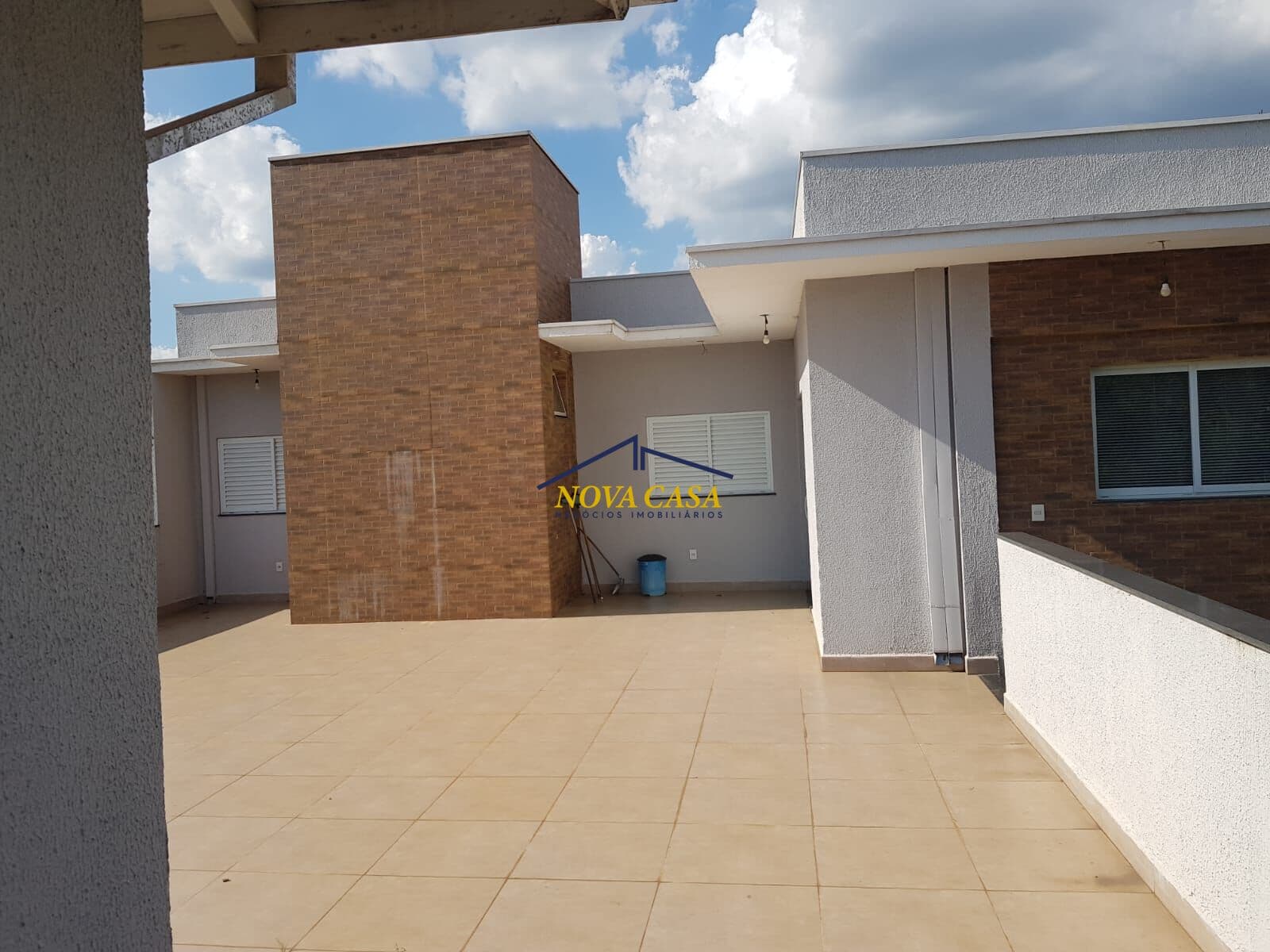 Barracão excelente com casa em cima