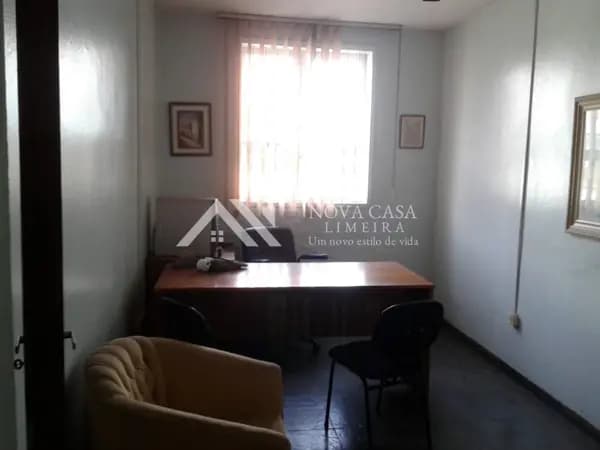 Casa à venda no bairro Centro (Ártemis) em Piracicaba/SP