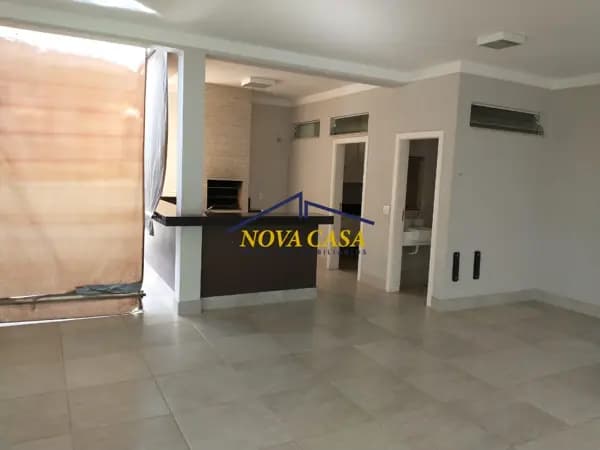 Casa à venda no bairro Vila Claudia em Limeira/SP
