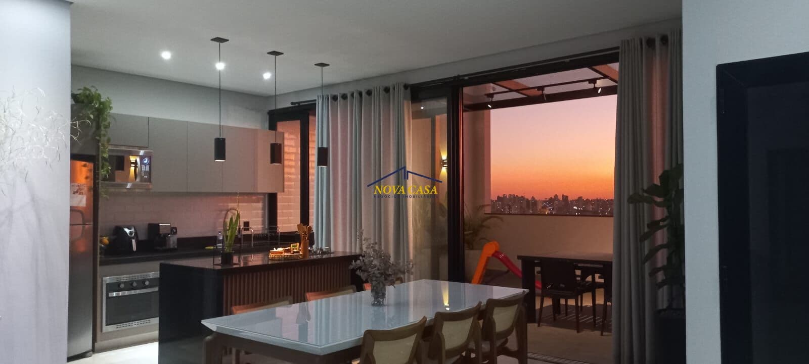 Barracão Comercial com Casa