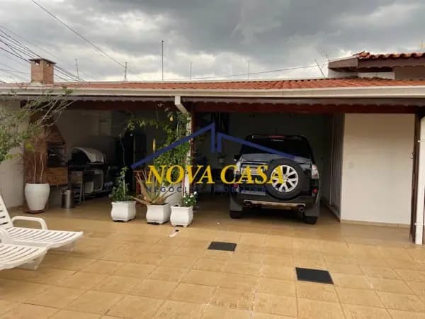 Casa à venda no bairro Vila Claudia em Limeira/SP