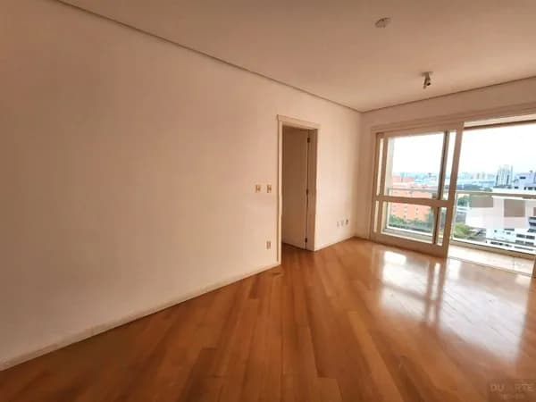 Apartamento Cobertura Duplex no bairro Chácara das Pedras de Porto Alegre/RS