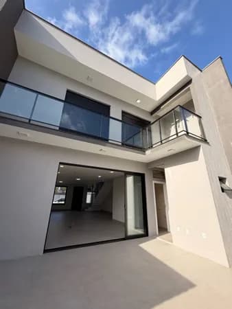 Sobrado em Joinville - Glória