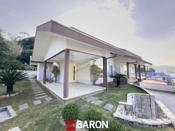 Casa - 3 Dormitórios | Bairro Santa Rita