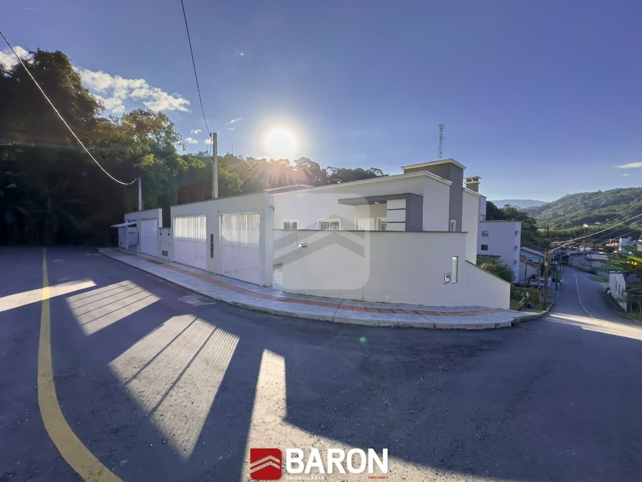 Sobrado - 3 Dormitórios | Bairro São Pedro